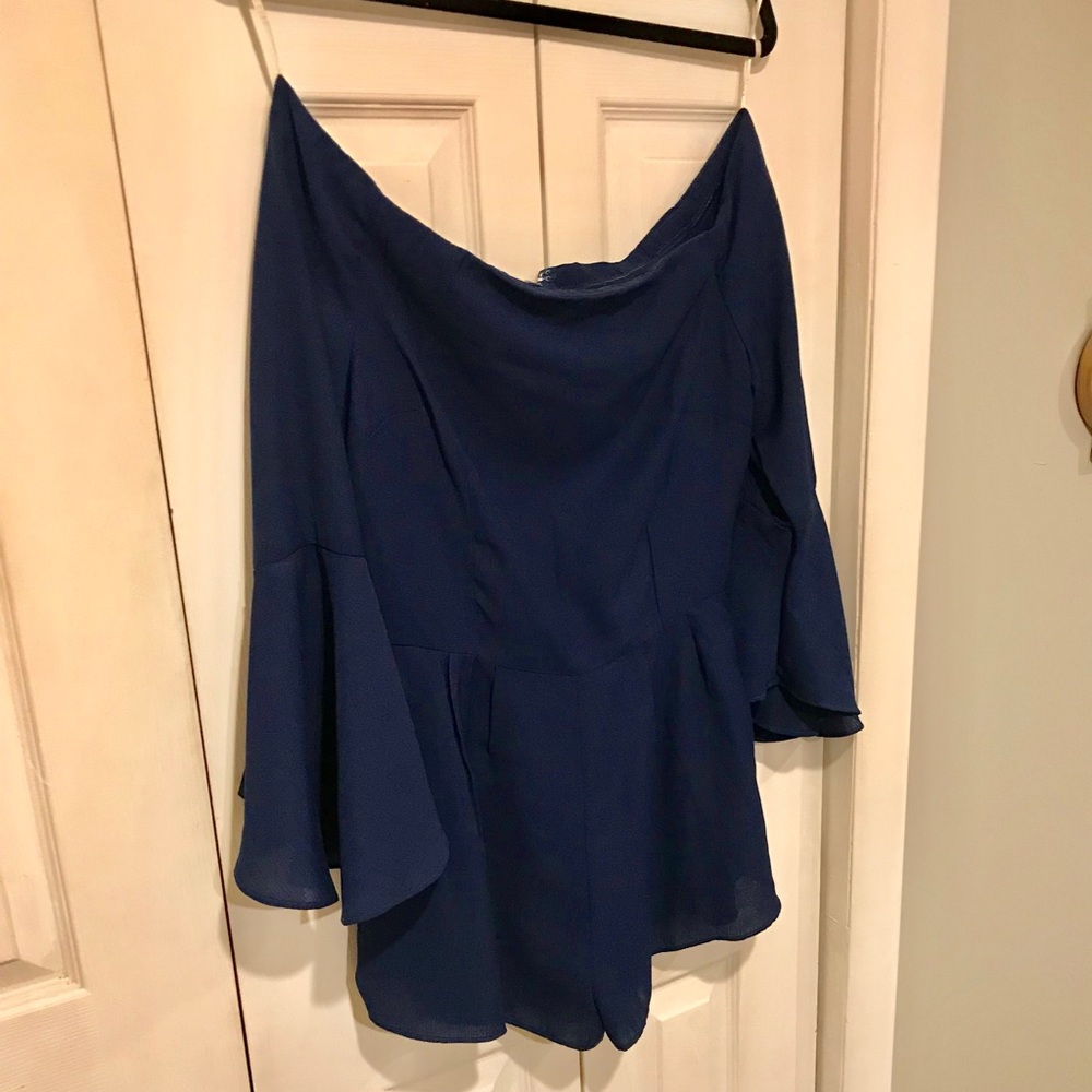 NWT Off the shoulder bell-sleeve romper